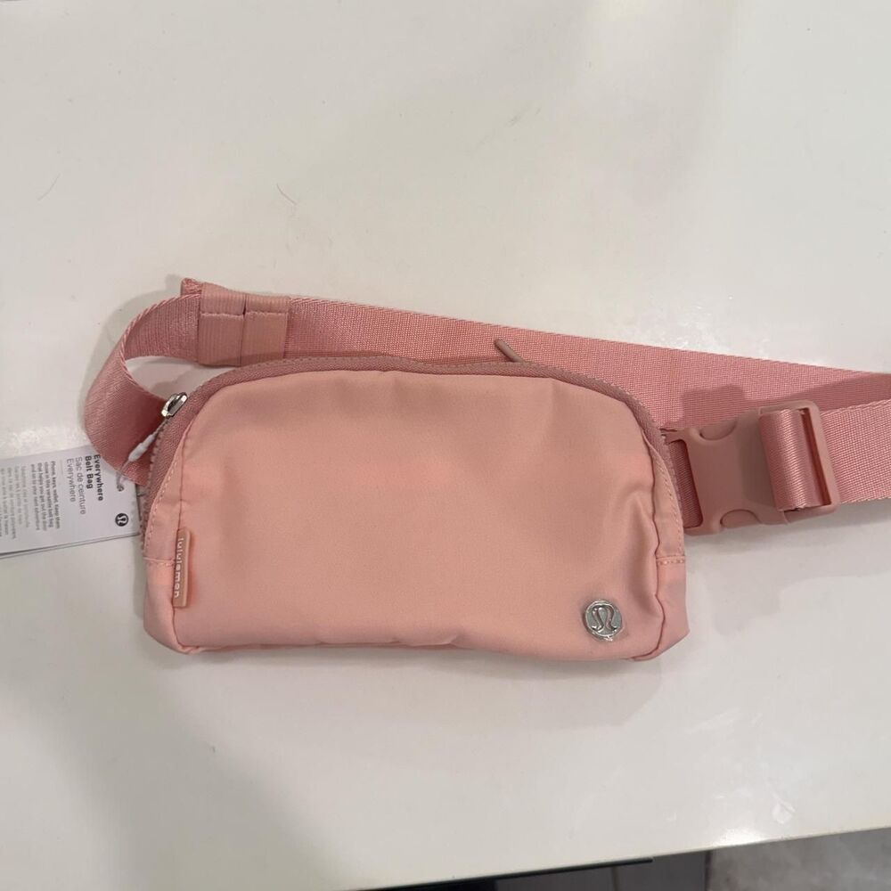 Lululemon Women's Pink Bag